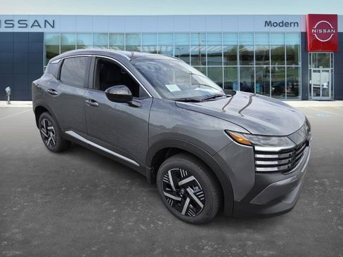 New 2026 Nissan Kicks SV image 3