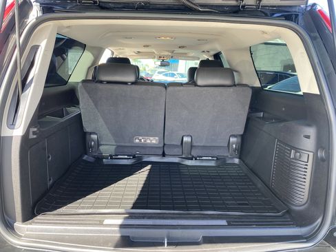 Used 2013 Cadillac Escalade ESV Luxury image 17