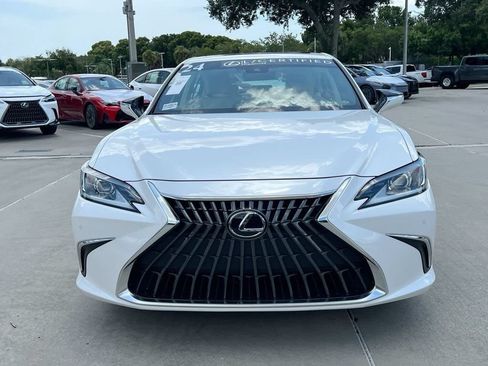 Certified 2024 Lexus ES 350 w/ Premium Package FWD image 2