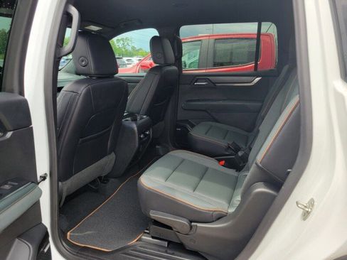 Used 2024 GMC Acadia AT4 w/ Super Cruise Package image 28