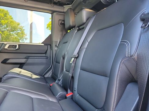 Used 2026 Ford Bronco Outer Banks AWD/4WD image 14