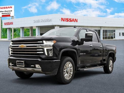 Used 2023 Chevrolet Silverado 2500 High Country image 2