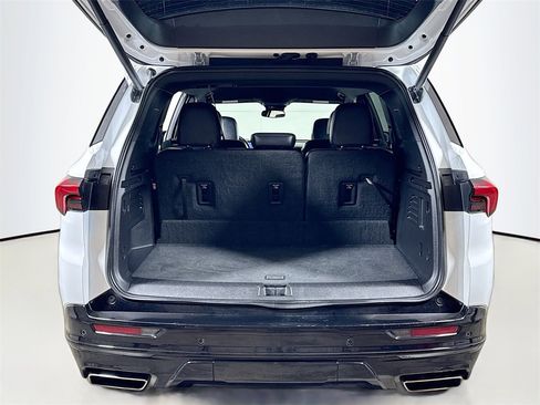 Certified 2025 Buick Enclave Sport Touring image 25