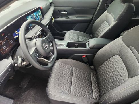 New 2026 Nissan Kicks SV image 9