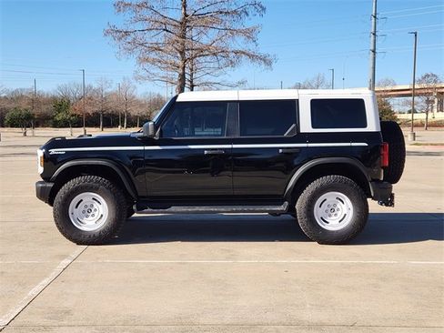 Used 2025 Ford Bronco Heritage Edition image 4