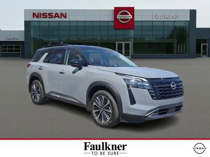 New 2026 Nissan Pathfinder Platinum w/ Cargo Package