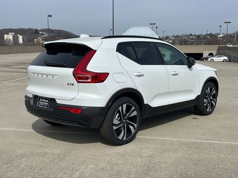 New 2026 Volvo XC40 B5 Plus w/ Protection Package Premier image 2