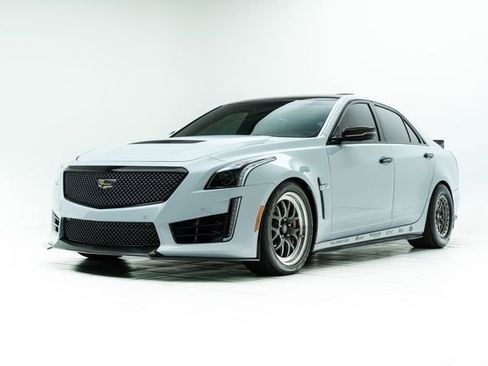 Used 2018 Cadillac CTS V w/ Carbon Fiber Package image 10