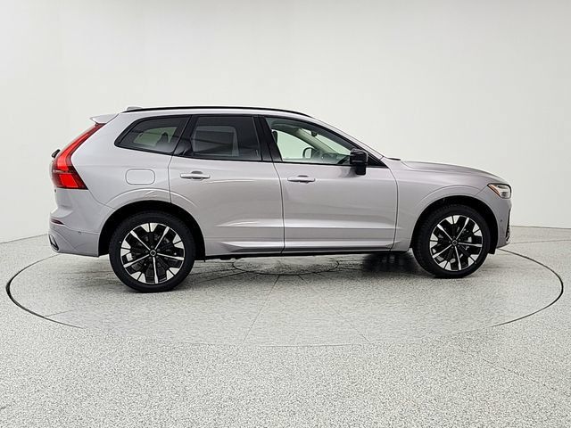 New 2026 Volvo XC60 B5 Plus w/ Protection Package Premier AWD/4WD image 4