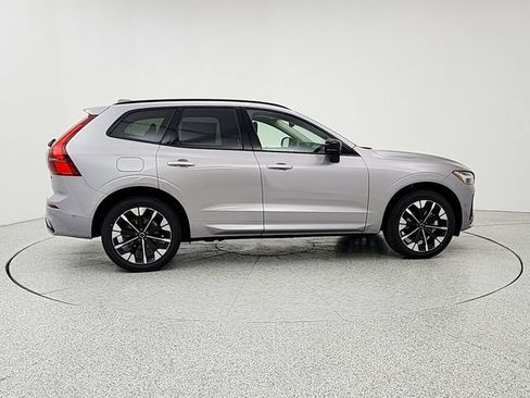 New 2026 Volvo XC60 B5 Plus w/ Protection Package Premier AWD/4WD image 4