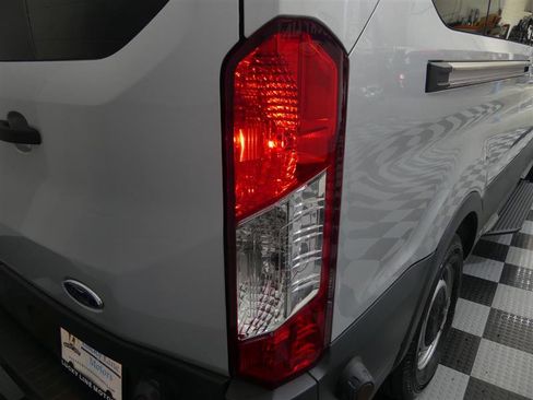 Used 2018 Ford Transit 350 XL image 13
