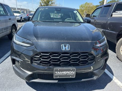 Used 2023 Honda HR-V LX image 2