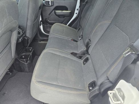 Used 2025 Jeep Gladiator Sport AWD/4WD image 12