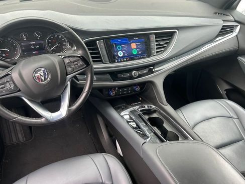 Used 2023 Buick Enclave Essence FWD image 9