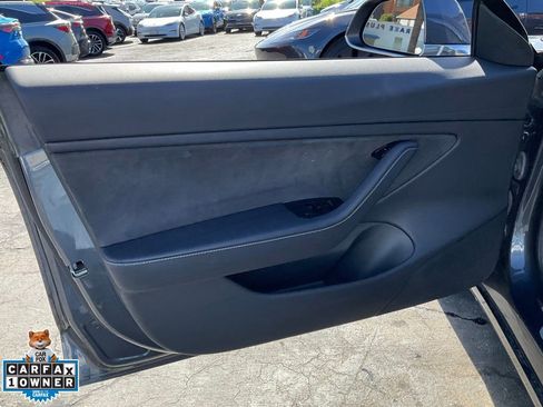 Used 2018 Tesla Model 3 Long Range image 22