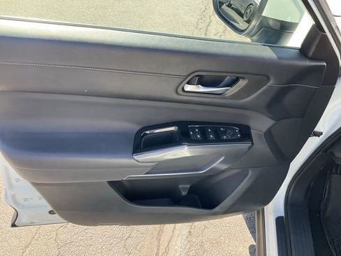Certified 2024 Nissan Pathfinder SL AWD/4WD image 27