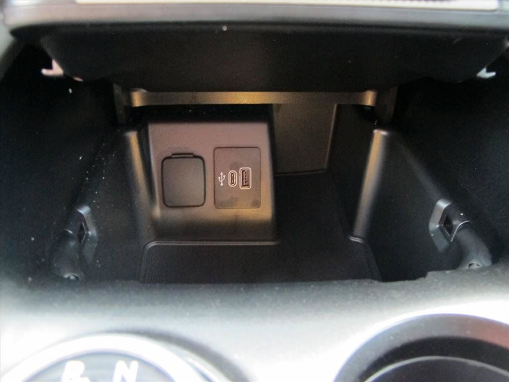 Used 2025 Ford Explorer Active RWD image 10
