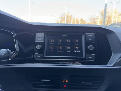 Used 2024 Volkswagen Jetta S image 14