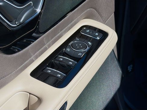 Used 2022 Lincoln Aviator Reserve w/ Elements Package Plus image 25