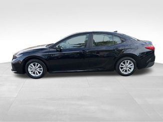 Used 2025 Toyota Camry LE video 2