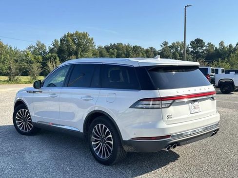 Used 2022 Lincoln Aviator Reserve w/ Equipment Group 201A image 11