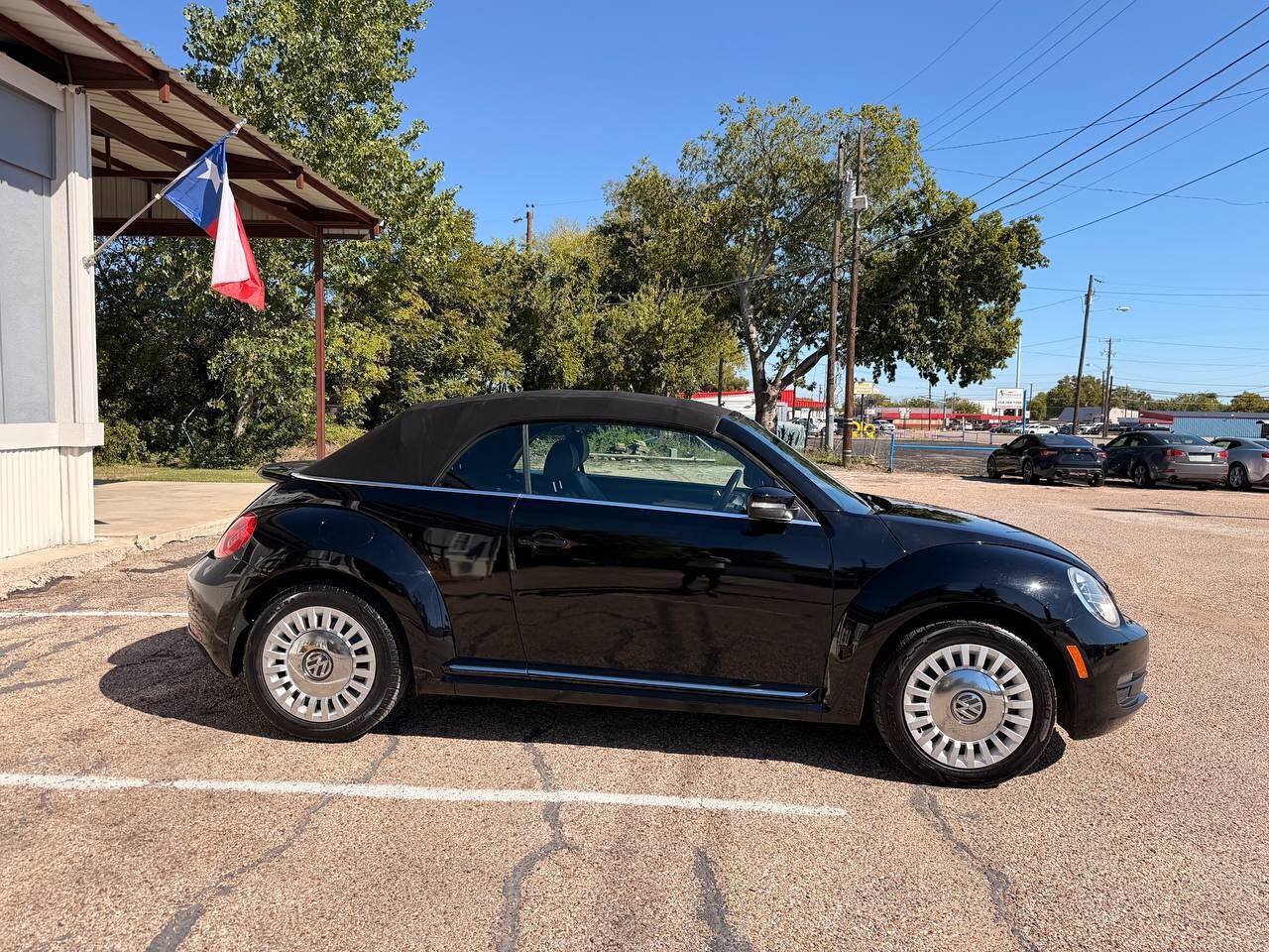 Used 2014 Volkswagen Beetle 1.8T FWD image 5