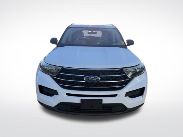 Used 2020 Ford Explorer XLT AWD/4WD image 2