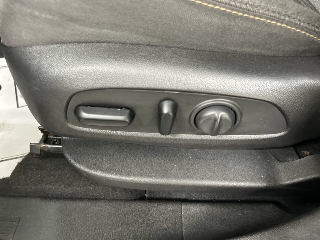 Used 2019 Chevrolet Equinox LT AWD/4WD image 10