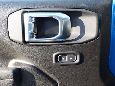 New 2026 Jeep Gladiator Sport image 10