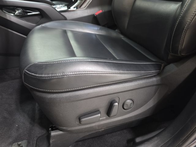 Used 2022 Kia Telluride S FWD image 29