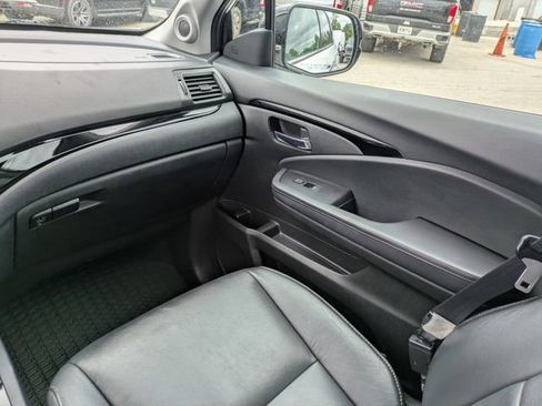 Used 2021 Honda Pilot Touring image 21