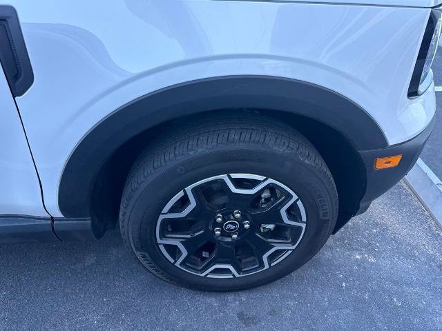 Certified 2025 Ford Bronco Sport Outer Banks w/ Outer Banks Tech Package+ AWD/4WD image 3