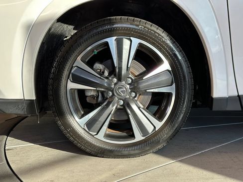 Used 2022 Lexus UX 250h w/ Premium Package AWD/4WD image 26