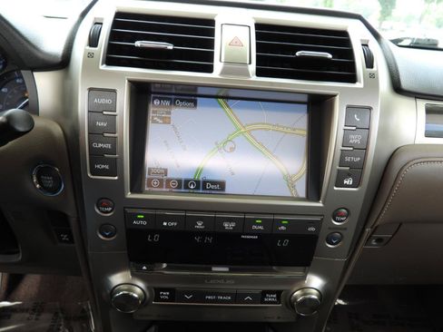 Used 2017 Lexus GX 460 w/ Navigation Package AWD/4WD image 59