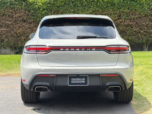 Certified 2025 Porsche Macan AWD/4WD image 7
