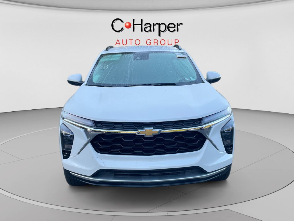 Used 2025 Chevrolet Trax LT w/ Driver Confidence Package FWD image 8