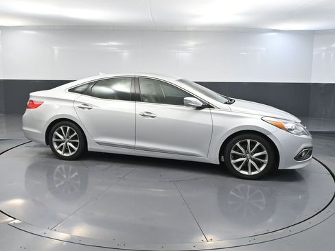 Used 2016 Hyundai Azera image 4