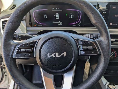 Certified 2025 Kia Seltos LX AWD/4WD image 27