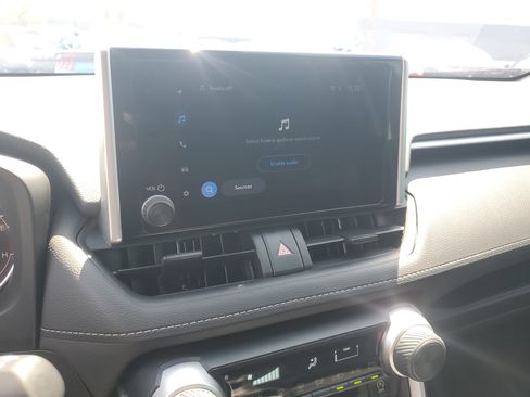 Used 2025 Toyota RAV4 LE FWD image 19