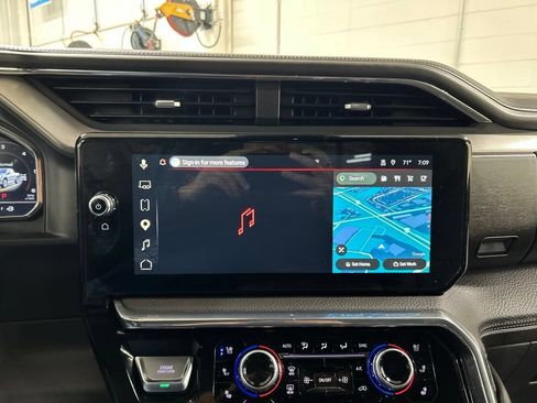 Used 2025 GMC Sierra 1500 Denali w/ Technology Package AWD/4WD image 20