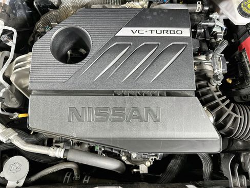 Used 2025 Nissan Rogue SV FWD image 33