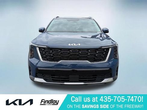 Used 2025 Kia Sorento S w/ Panoramic Sunroof Package AWD/4WD image 3