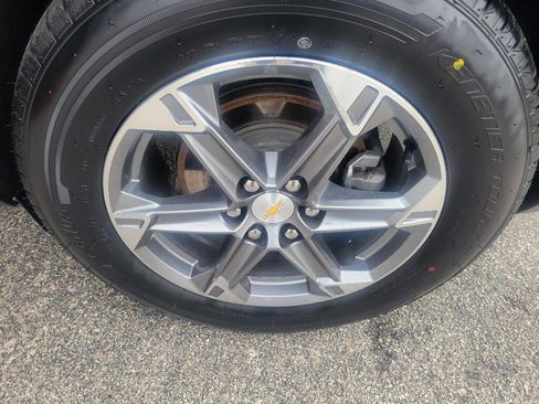 Used 2023 Chevrolet Blazer LT image 13