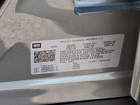 Certified 2025 Cadillac XT4 Premium Luxury image 23