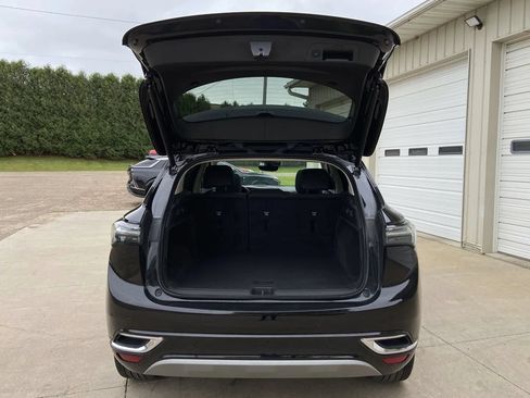 Used 2023 Buick Envision Avenir AWD/4WD image 28