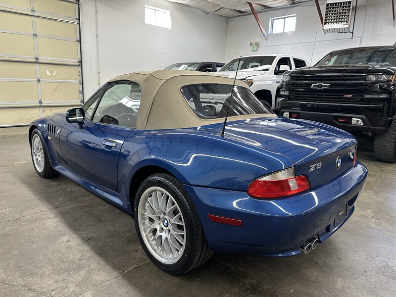 Used 2000 BMW Z3 2.8 RWD image 5