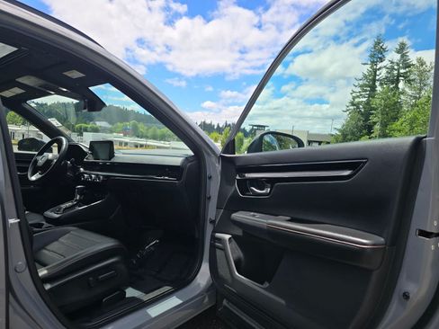 Used 2026 Honda CR-V Sport Touring image 30