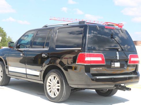 Used 2014 Lincoln Navigator 2WD image 86