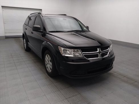 Used 2020 Dodge Journey SE w/ SE Popular Equipment Group FWD image 13