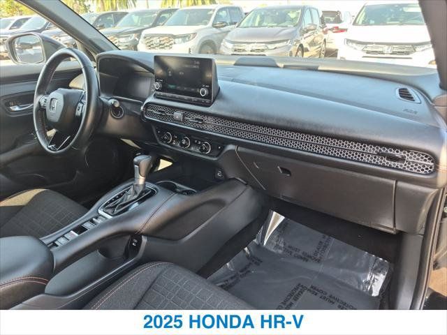 Certified 2025 Honda HR-V Sport image 25